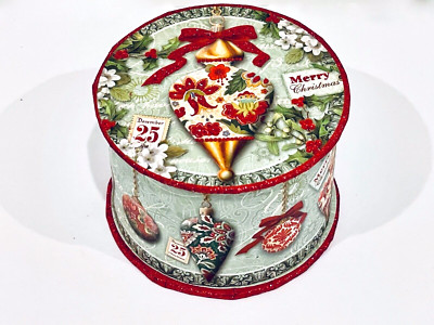 PUNCH STUDIO MERRY CHRISTMAS ORNAMENTS 3.5 OZ SOAP IN KEEPSAKE GLITTER BOX