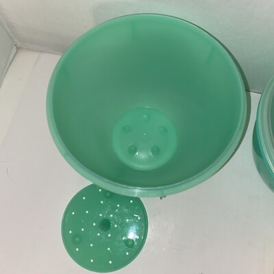 Tupperware Crisp It & Eagle Super Seal Lettuce Keeper Bowls Dome Lid  Bowls