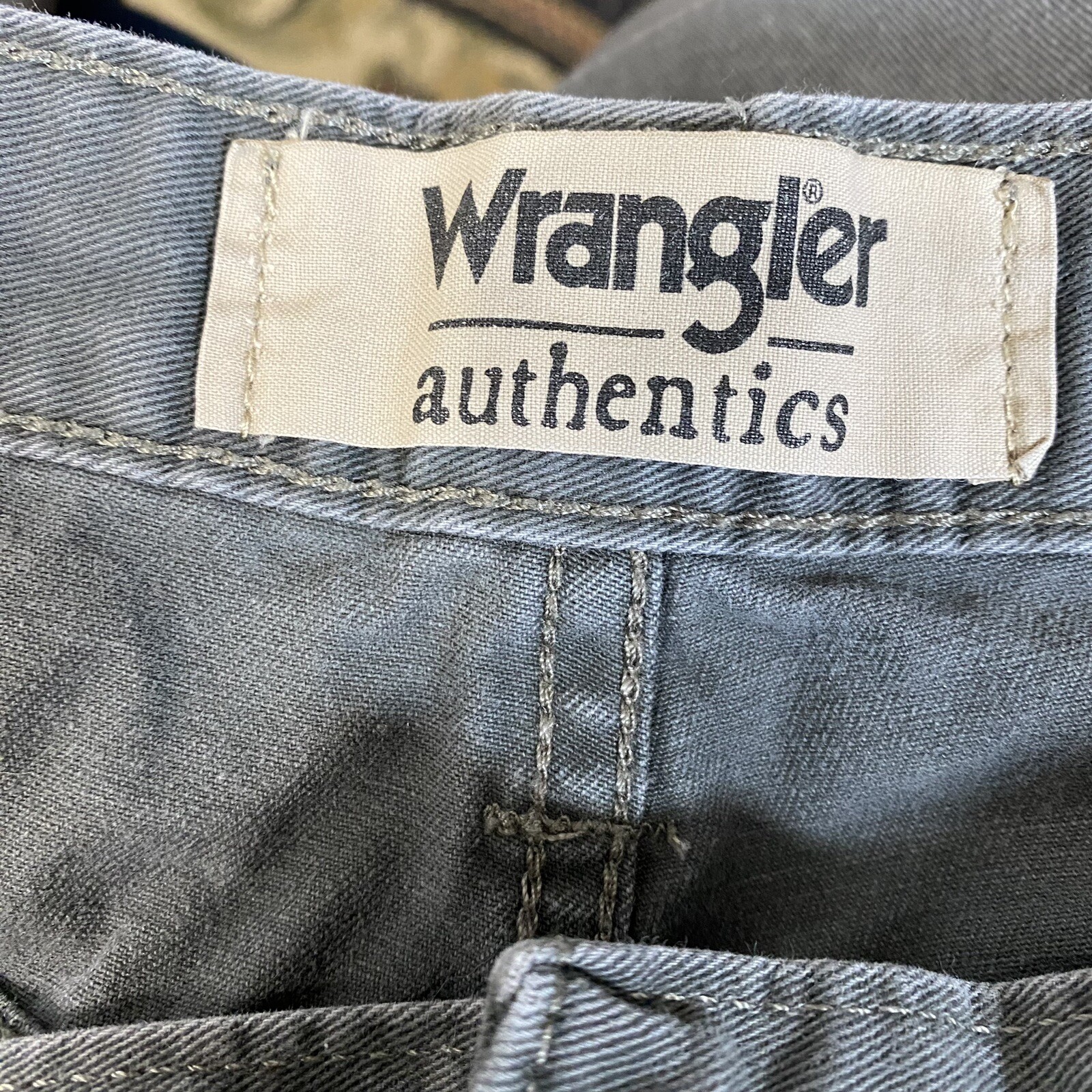 Wrangler Authentics Men's Twill Relaxed Fit Cargo Pant Olive Drab 34x32