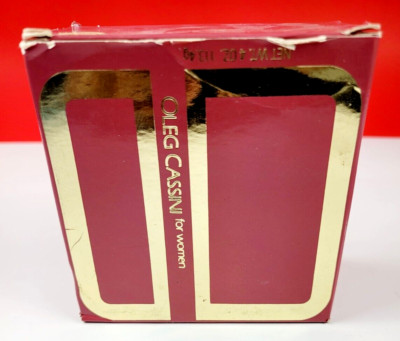 Oleg Cassini by Jovan Perfumed Dusting Body Powder (4 oz) Smells Amazing!