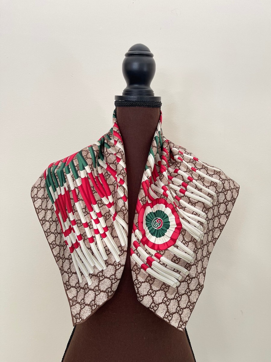 GUCCI GGロゴスカーフ レッド New Unisex Gucci Scarf GG Logo Club Brown Red WEB Silk Wrap
