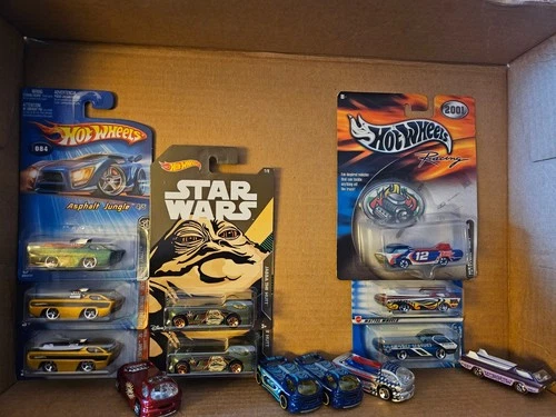 Hot Wheels Lot of 13 Deora Variation Since 68 Tooned Star Wars Redline Surfboard