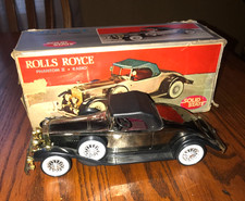 Vintage 10" 1931 Rolls Royce Phantom 2 Replica Car Solid State AM Radio