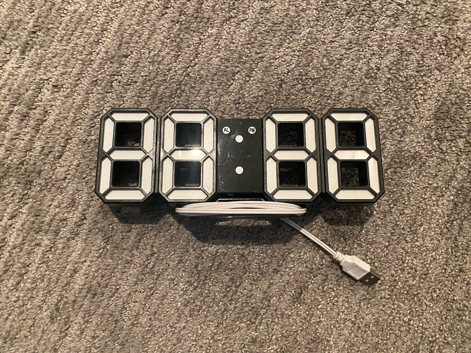 Digital Alarm Clock - 3D LED - 5V - USB Connection