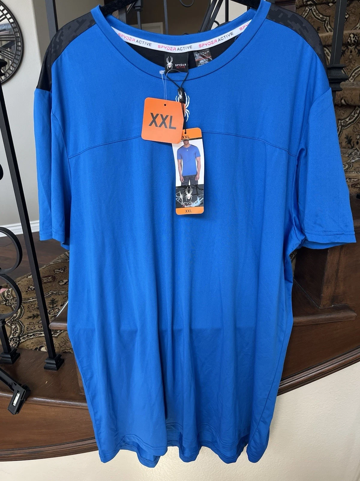 NWT Spyder Active Mens XXL Blue Short Sleeve T-shirt Moisture Wicking Stretch
Opens in a new window