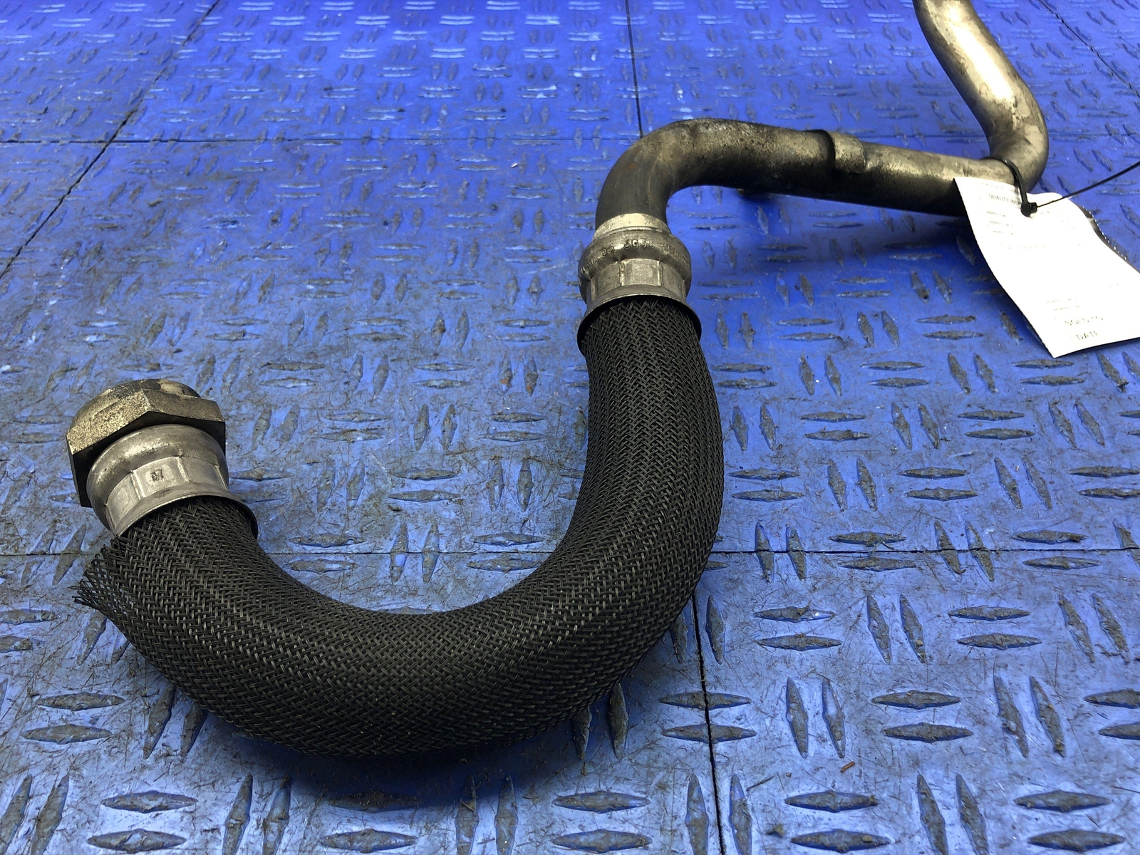 2006-2018 ASTON MARTIN VANTAGE V8 ENGINE OIL COOLER OULET LINE PIPE 6G33-9N778