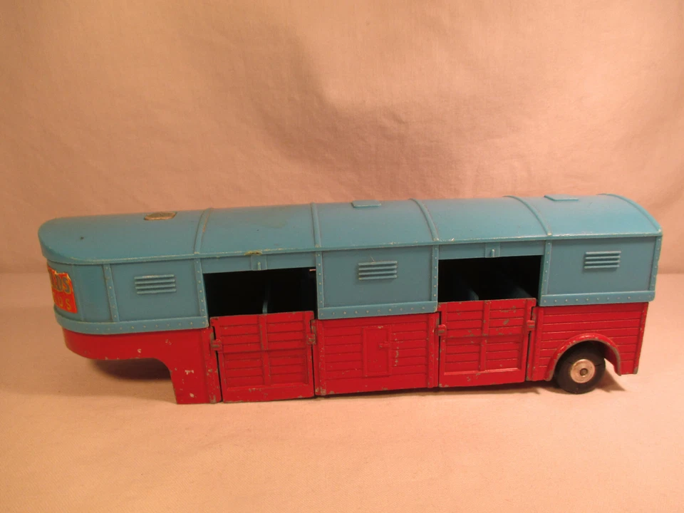Corgi Major Toys Chipperfield Circus Rimorchio Per Cavalli Modellino - Immagine 3 di 4