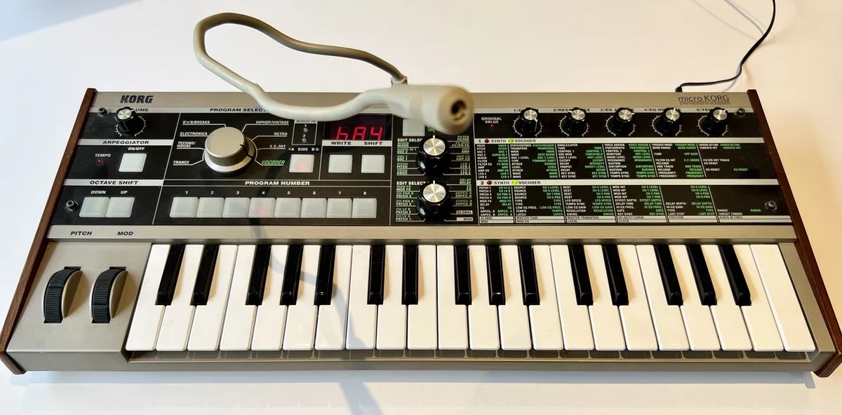 KORG MICROKORG SYNTHESIZER / VOCODER    eBay