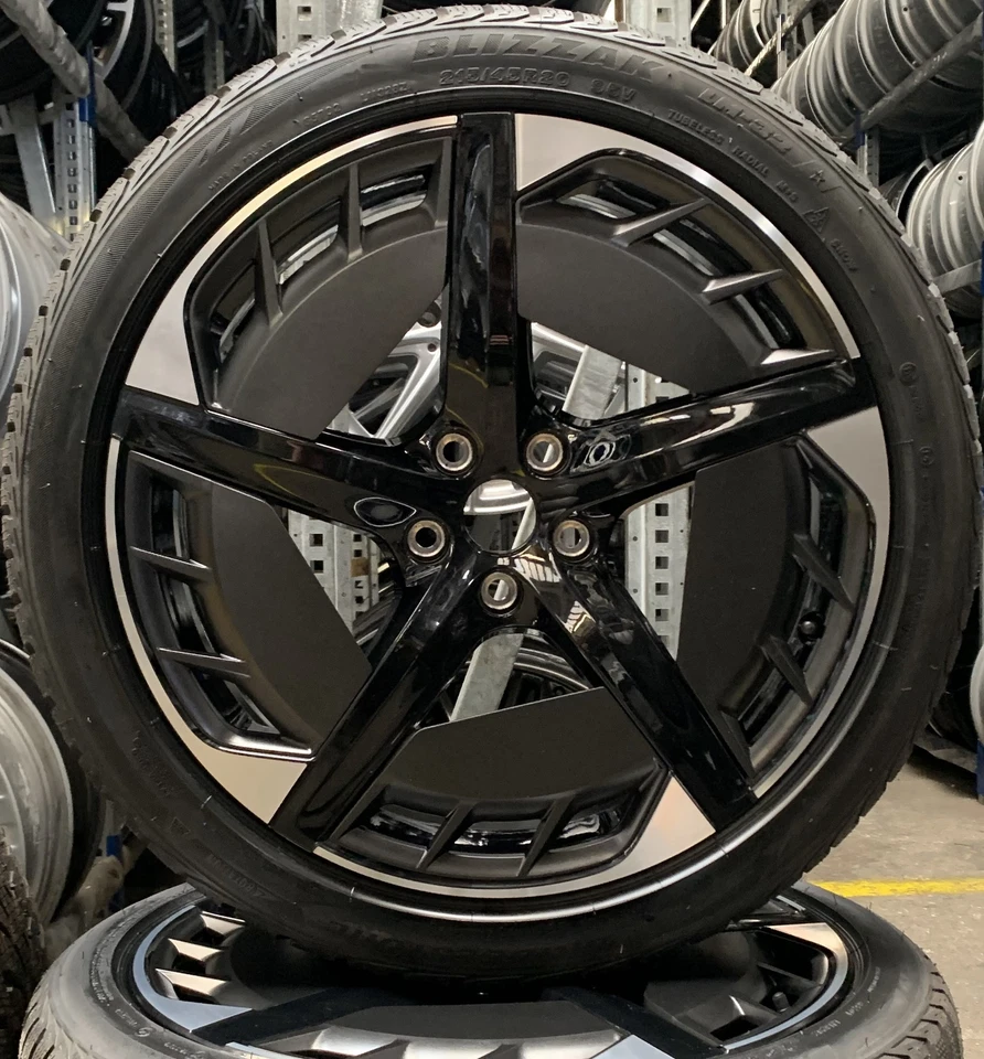 4 Orig Cupra Winterräder Hurricane 215/45 R20 95V Born 10E601025E 1550 - Bild 2 von 3