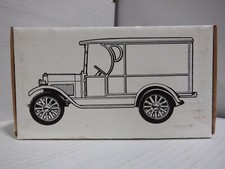 ERTL 1923 1/2 Ton Truck 1/25 Die Cast Coin Bank 011521MGL
