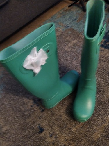Weeboo Rain Boots Tall Size: 7 - Picture 3 of 11
