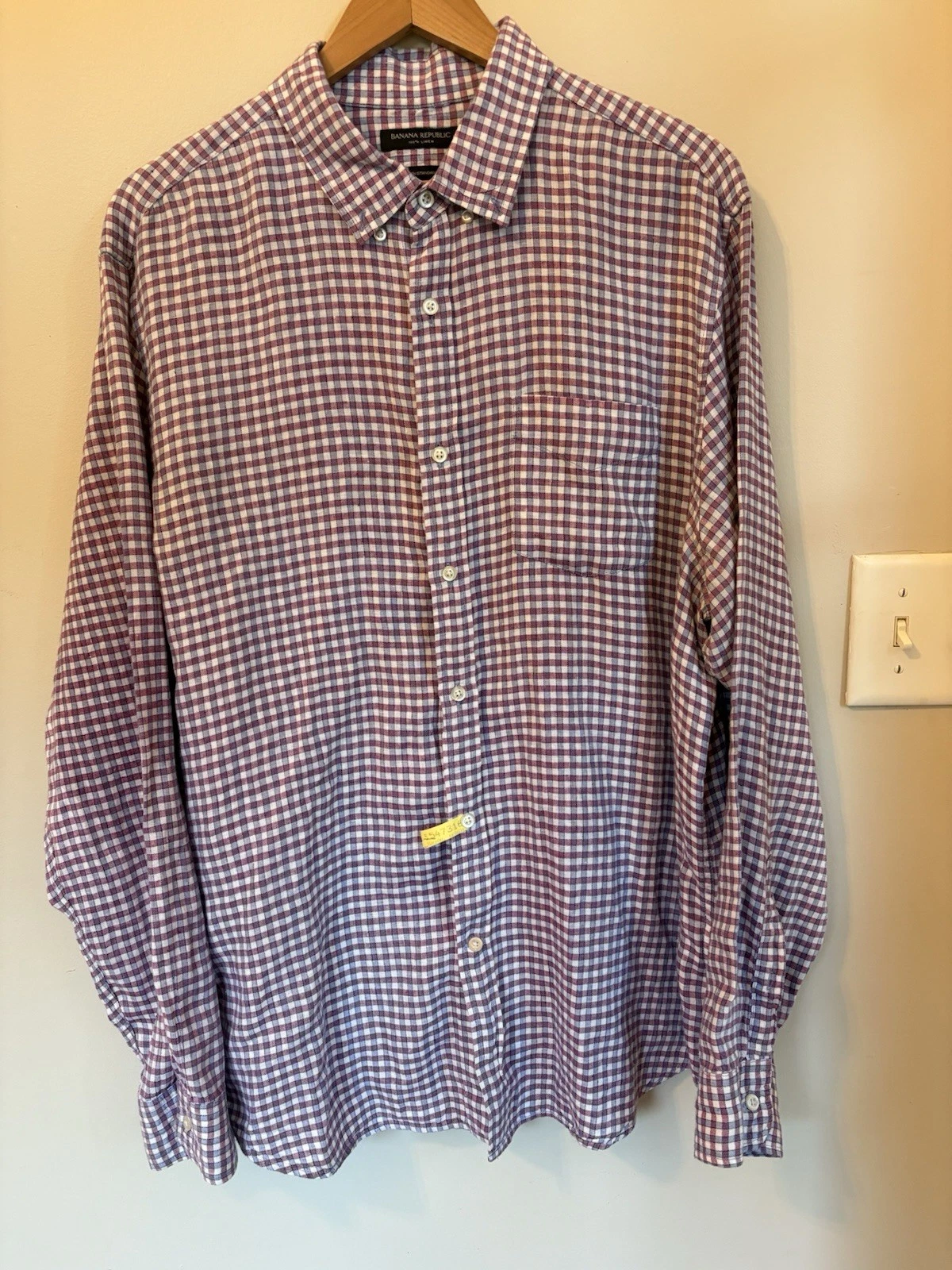 Banana Republic Men's 100% Linen Button Up. XL. Blue Purple Plaid