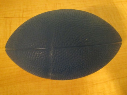 Kellen Winslow Sr. Autograph Football HOF 1995 No COA - Picture 4 of 4