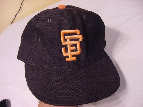 VTG SNAPBACK HAT - VERY OLD - SAN 
