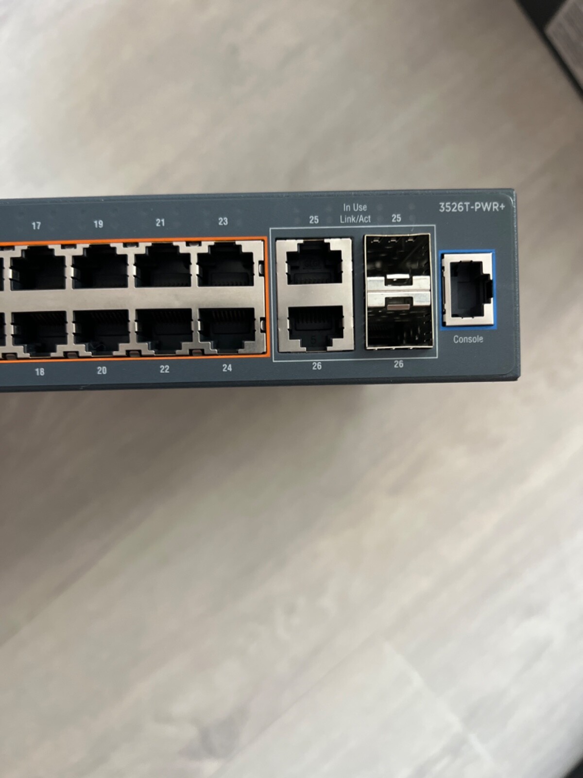 Switch PoE Avaya 3526T-PWR+ Commutateur Réseau Rackable 24 Ports ERS