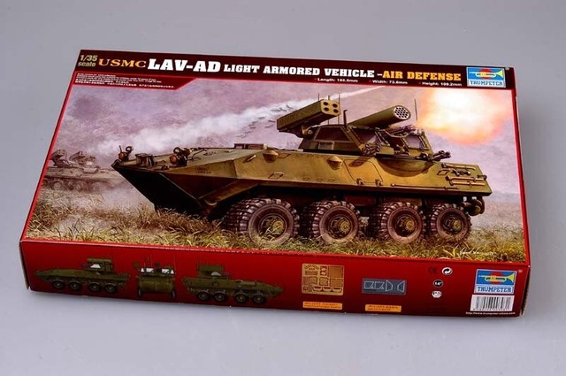 Trumpeter 00393 1/35 USMC LAV-AD Light Armored Vehicle-Air Defense