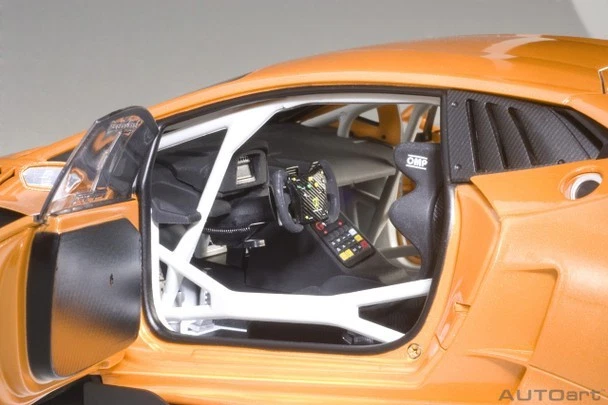 AUTOART 1/18 - 2015 Lamborghini Huracan Super Trofeo - Orange Metallic - Immagine 4 di 4