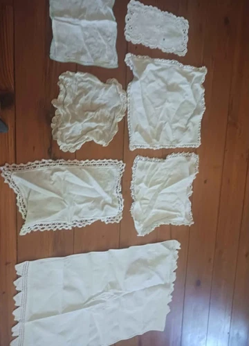 7 Vintage White Doilies, Napkins, etc. (Lot # 7)