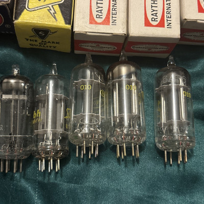 Lot Of 5 NOS NIB 6AT6/EBC90 Tubes Tung Sol Sylvania And 3 Raytheon Audio Amp