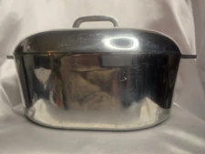 Vintage Magnalite 8 Quart Roaster Dutch Oven I have one just like it and LOVE IT