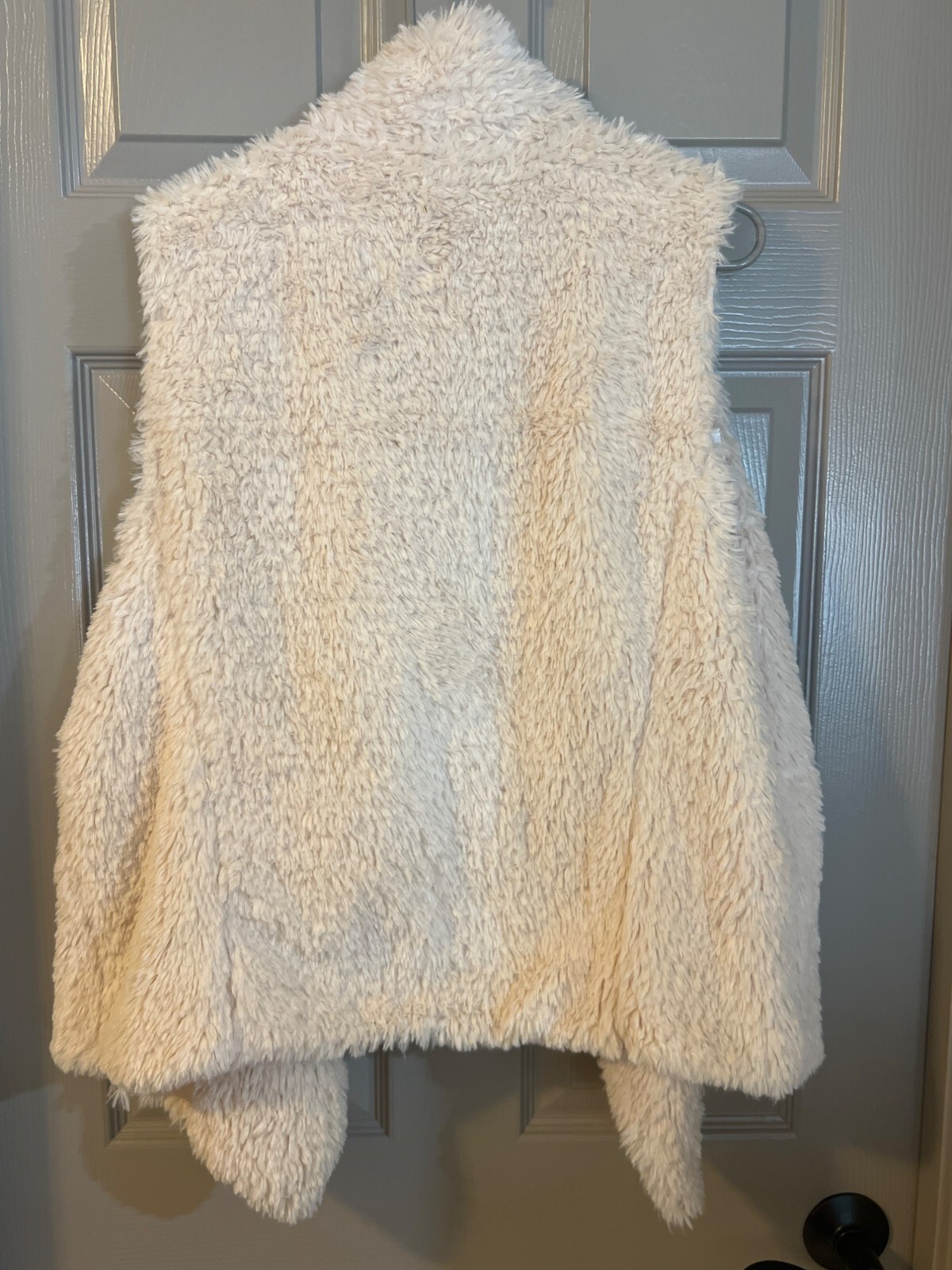 Calvin Klein Faux Fur Vest - Size XL - NWT - Cream White - MSRP $109.50 thumbnail 2