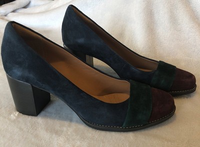 navy green heels