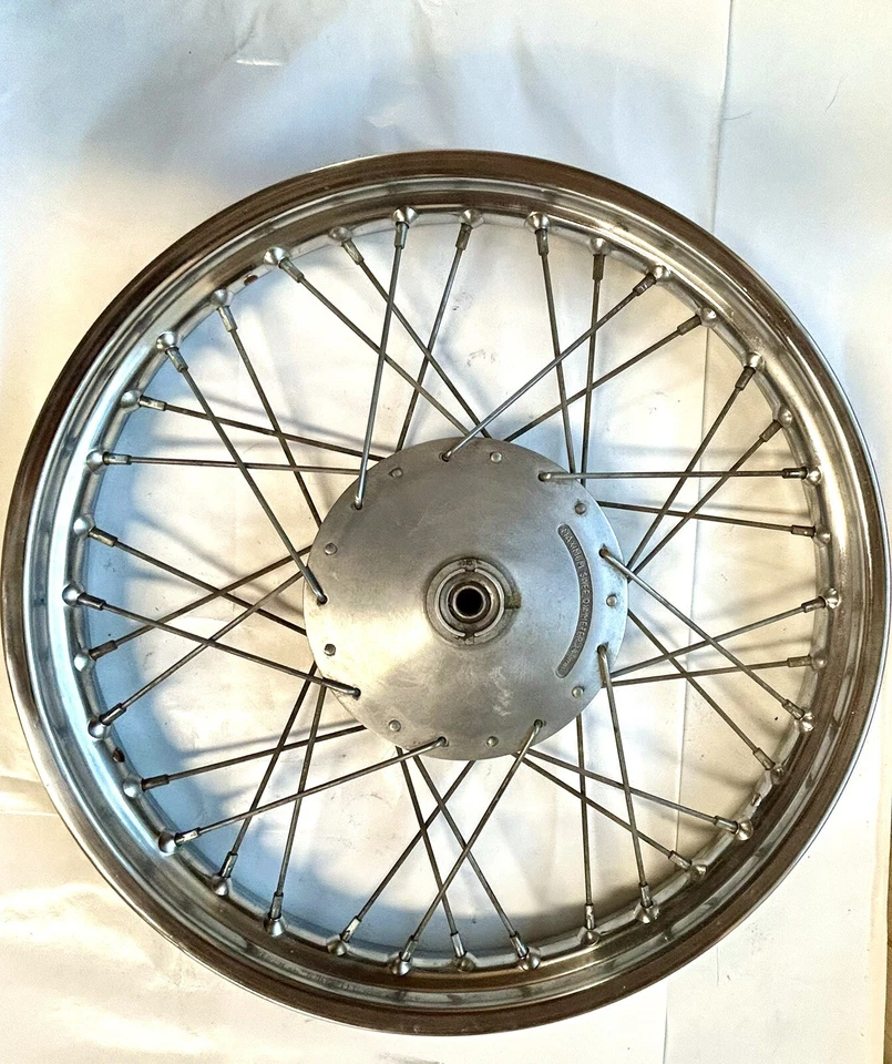 Передний обод колеса 1976 Harley-Davidson SS125 | OEM Aermacchi обод со спицами 18 дюймов - Изображение 2 из 4