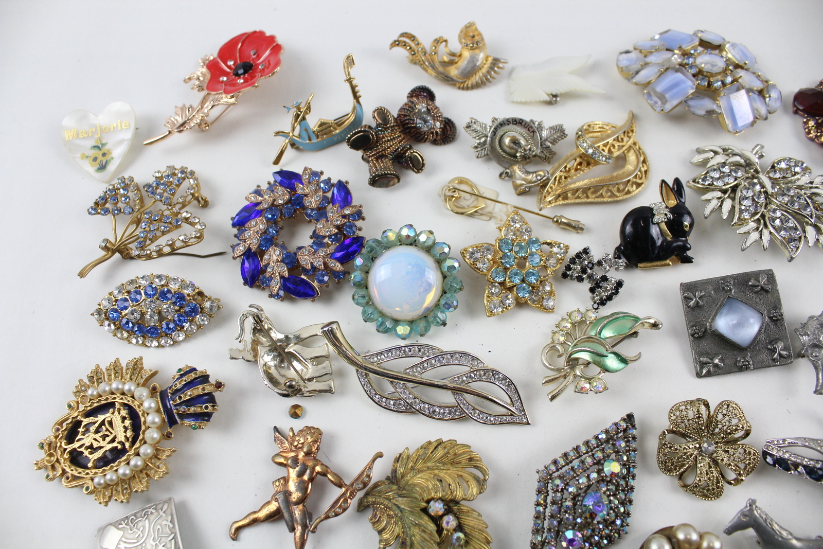 500g Bulk Vintage Unsorted Brooches Mixed Tone Faux Pearl Horse Cameo eBay
