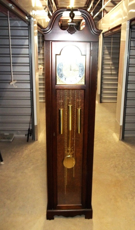 Howard Miller "Princeton" #611-138 Grandfather's Floor Clock! Battery backup! EX