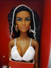 Integrity Toys Doll Pose like an Egyptian Amirah Maheed Meteor Cleopatra Egypt
