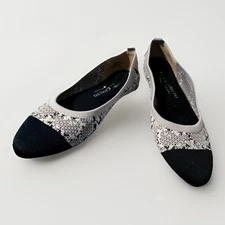 Vince Camuto Black and Gray Ballet Flats Knit Pattern Size 8.5 M