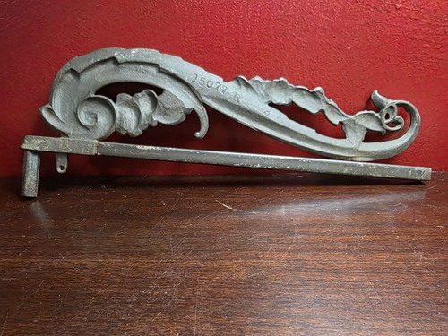 vintage decorative Cast Iron curtain rod ornate floral leaf motif Only One Piece - Picture 4 of 5