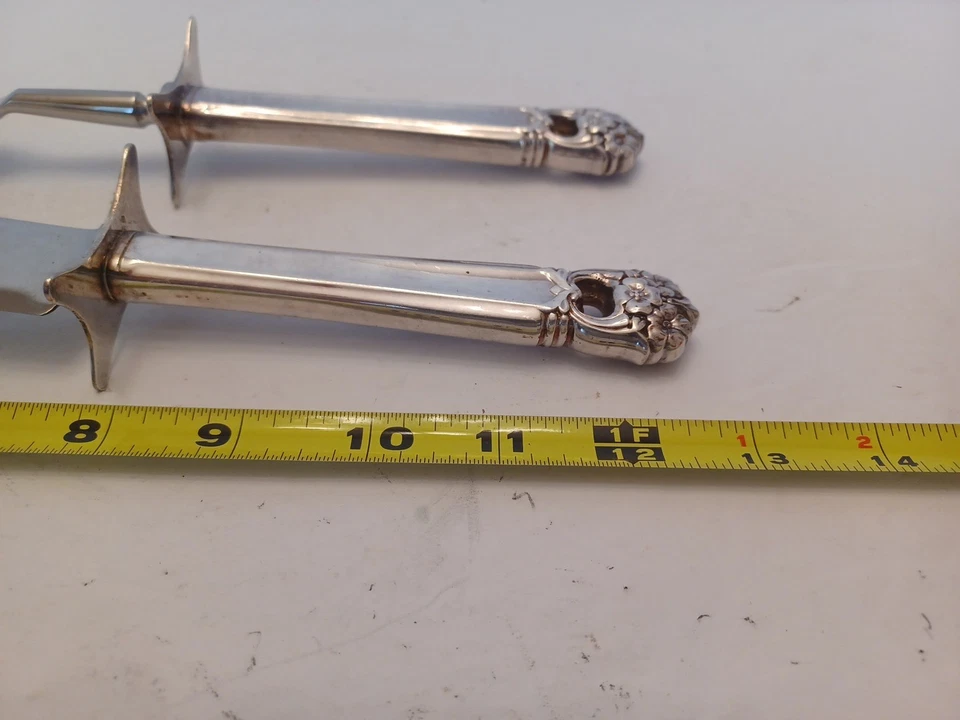 1847 Rogers & Bros Eternally Yours 刀和叉子雕刻套装镀银 — 第 3/4 张图片