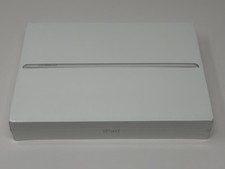 Apple iPad (5th Generation) A1822 128 GB, Wi-Fi, 9.7 in - Silver