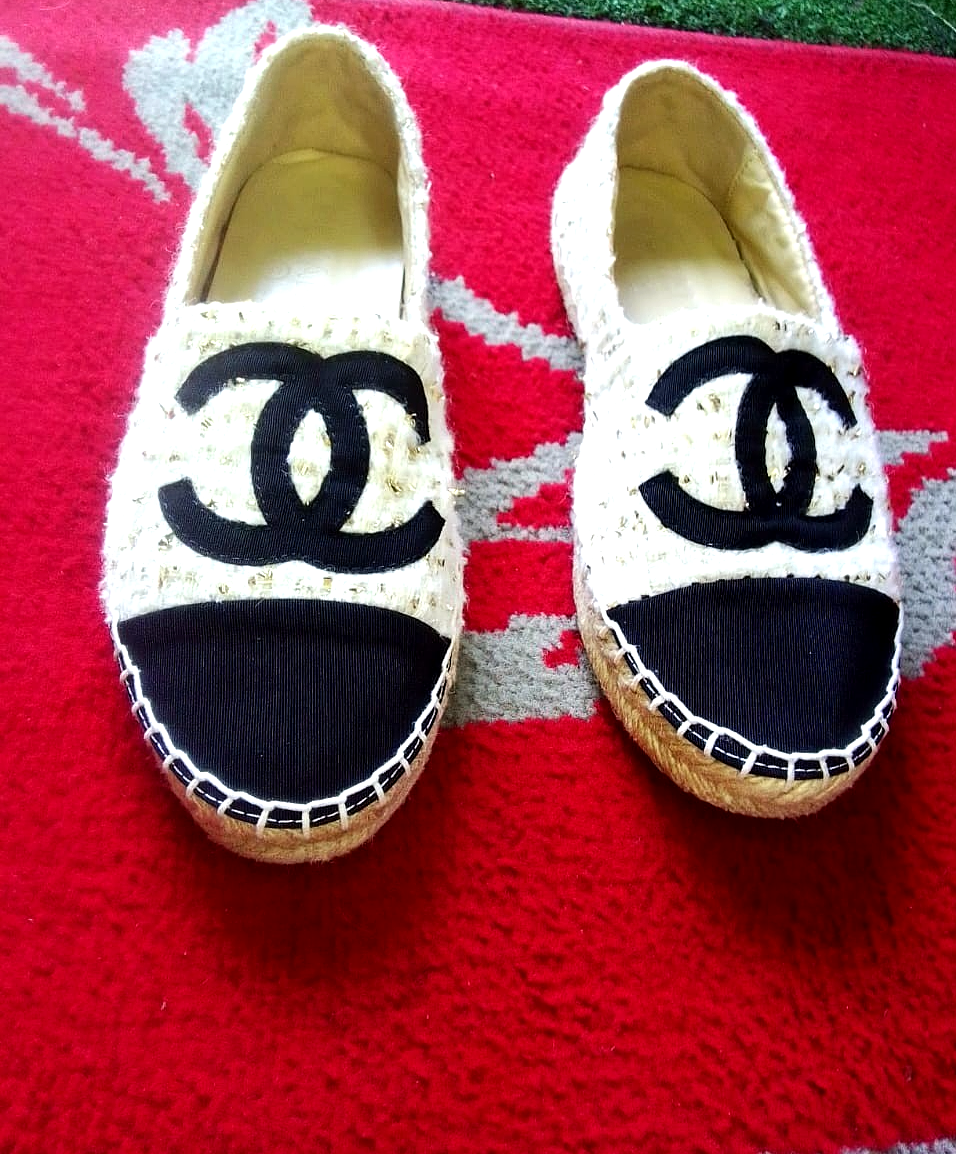 Chanel Espadrille  Tweed Logo Cc Authentic Flat SZ 37 MADE IN SPAIN