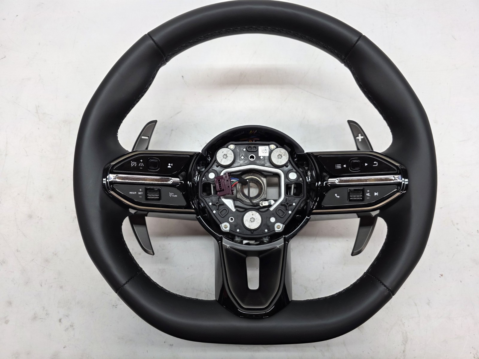 ASTON MARTIN DB12 VOLANTE STEERING WHEEL OEM RY53-3600-DB