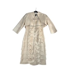Jessica Howard Dress  Jacket Set Womens 4P Champagne Beaded Tiered Petal 2PC