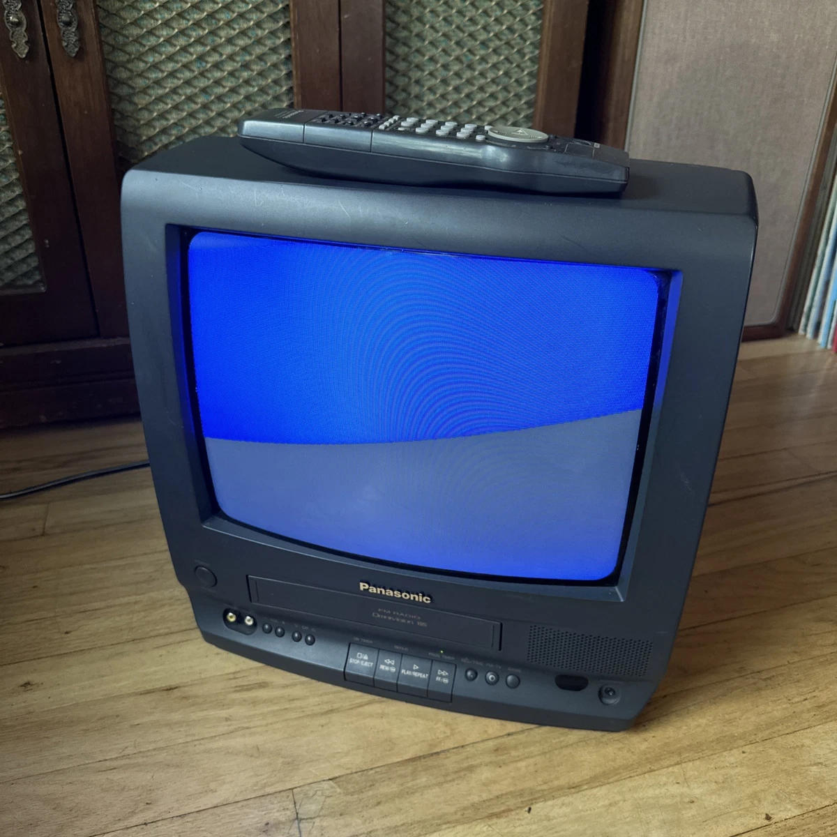 Panasonic Built - in VCR Less Than 20 in Screen TVs for Sale