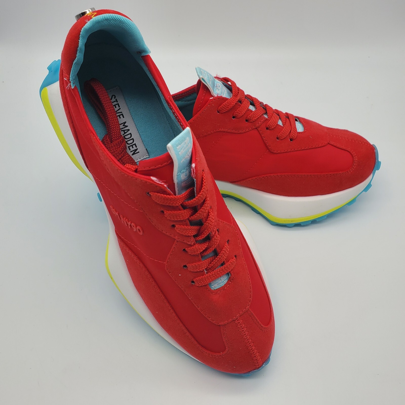 steve madden ny90 tennis shoes