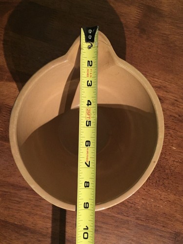 Antique ribbed yellow ware mixing bowl, handle and spout. 1800s Large - Picture 7 of 7