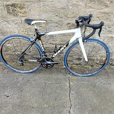 Full Carbon Ladies Giant Road Bike
