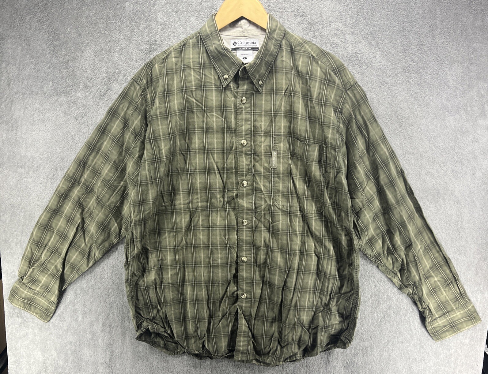 Columbia Men Large Button Down Shirt Green Gray Plaid Cotton Long Sleeve