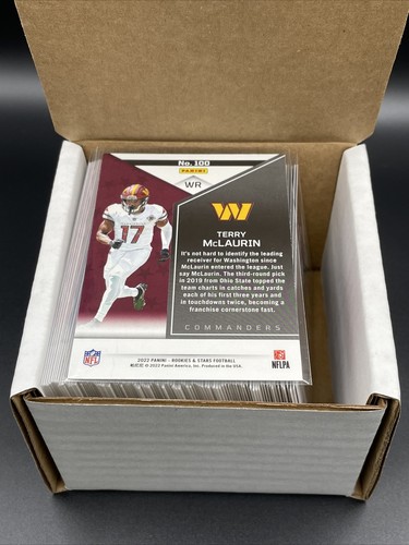 Juego completo de tarjetas base de fútbol americano de novatos y estrellas Panini 2022 #1-100 veteranos - Imagen 3 de 3