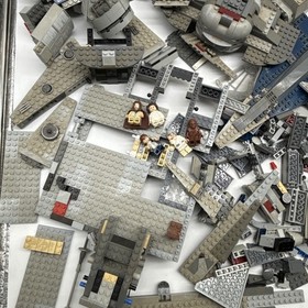 LEGO Star Wars: X-Wing Starfighter (9493) & Other Star Wars Sets MIXIED LOT LBS