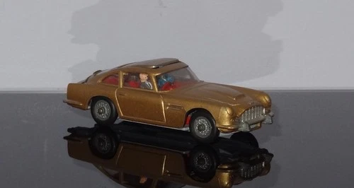 Vintage 1960's Corgi Toys James Bond 007 Aston Martin DB5 Gold Diecast VG Cond