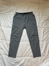 Fabletics Men&rsquo;s The Fundamental Pants Grey Medium Stretch Athletic Pants EUC