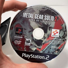 Metal Gear Solid 2 Sons of Liberty Playstation 2 PS2 Complete CIB w/RegCard