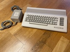 Ihr neuer alter toller COMMODORE C64 C mit NT...