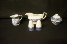 5 Pcs Churchill Blue Willow England Salt Pepper Shakers, Gravy Boat, Sugar (124)