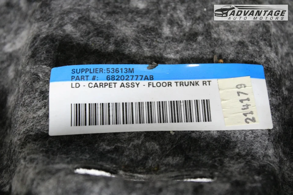 Dodge Charger 2015-2018 maletero trasero derecho cuarto moldura panel alfombra OEM Foto 4 de 4